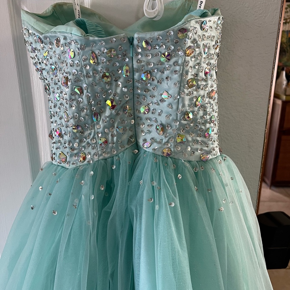 Prom dress - Picture 3 of 4